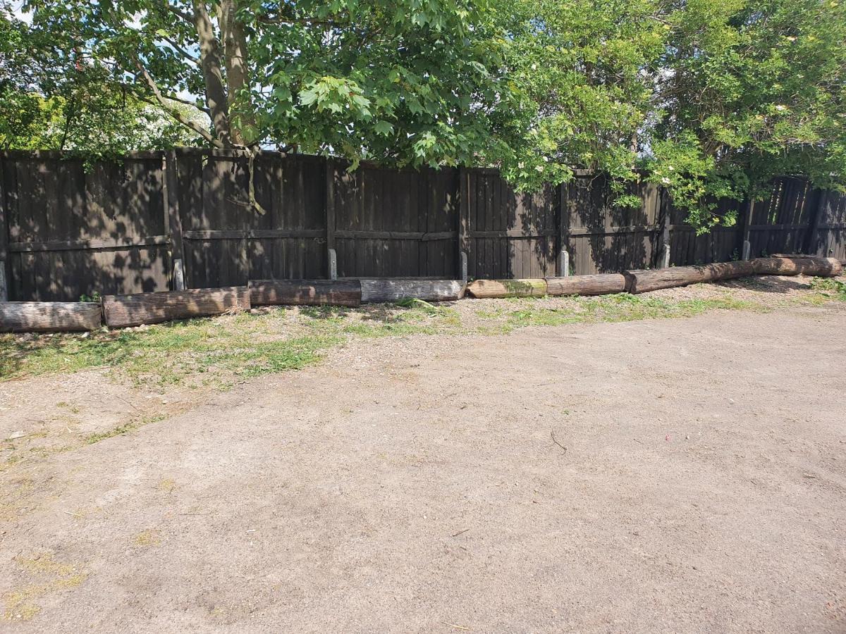 Sherwood Bungalow 3 Bedroom Entire Property 波士顿 外观 照片